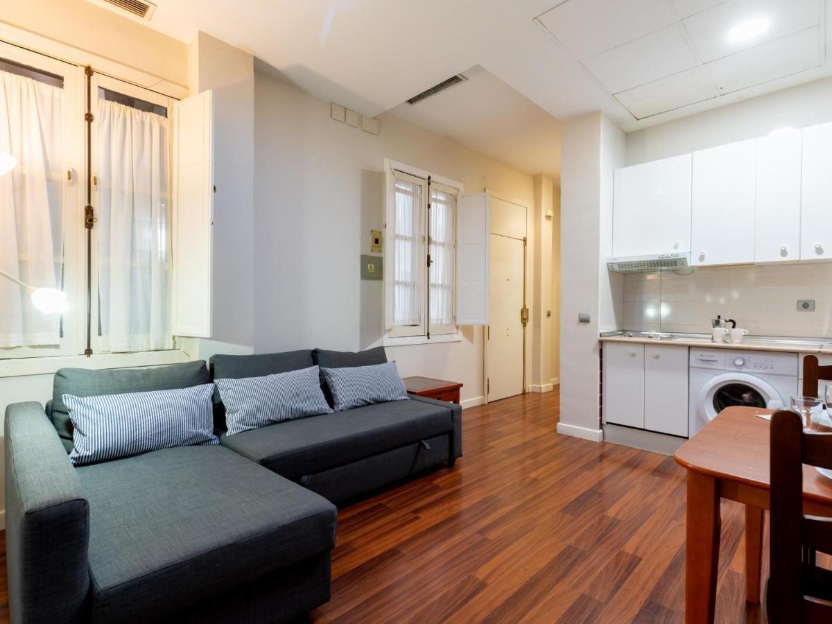 Appartement Holi-Rent Lumbreras à Séville Extérieur photo