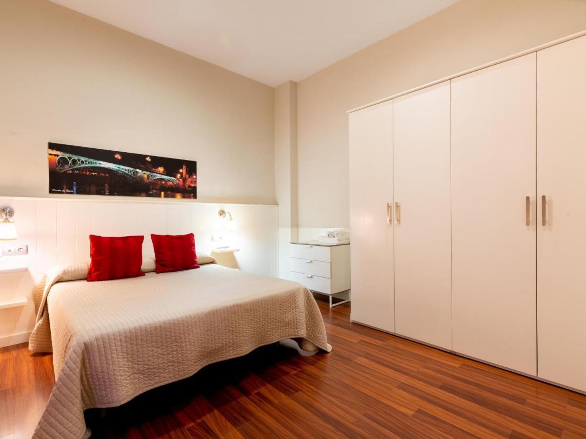 Appartement Holi-Rent Lumbreras à Séville Extérieur photo