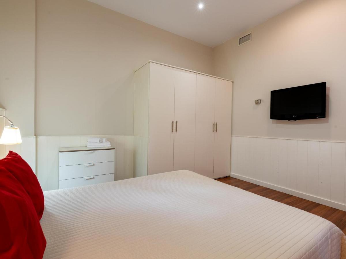 Appartement Holi-Rent Lumbreras à Séville Extérieur photo