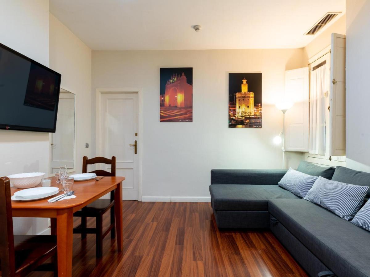Appartement Holi-Rent Lumbreras à Séville Extérieur photo